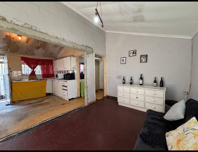 3 BEDROOM HOUSE FOR SALE IN CLOETESVILLE
